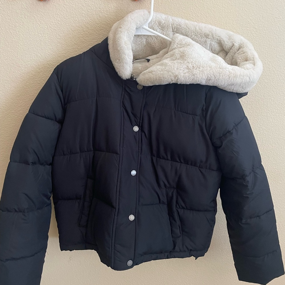 Women’s Black Puffer Jacket with Cream Lining